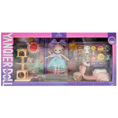 Дитяча іграшкова лялька 