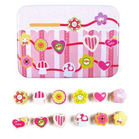 Деревянная игрушка Шнуровка Bambi MD 2334 в металлическом пенале Сердечки